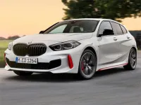 BMW 128ti 2021 Slide image